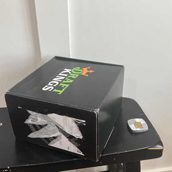 Draft Kings Box - Picture 6 of 8